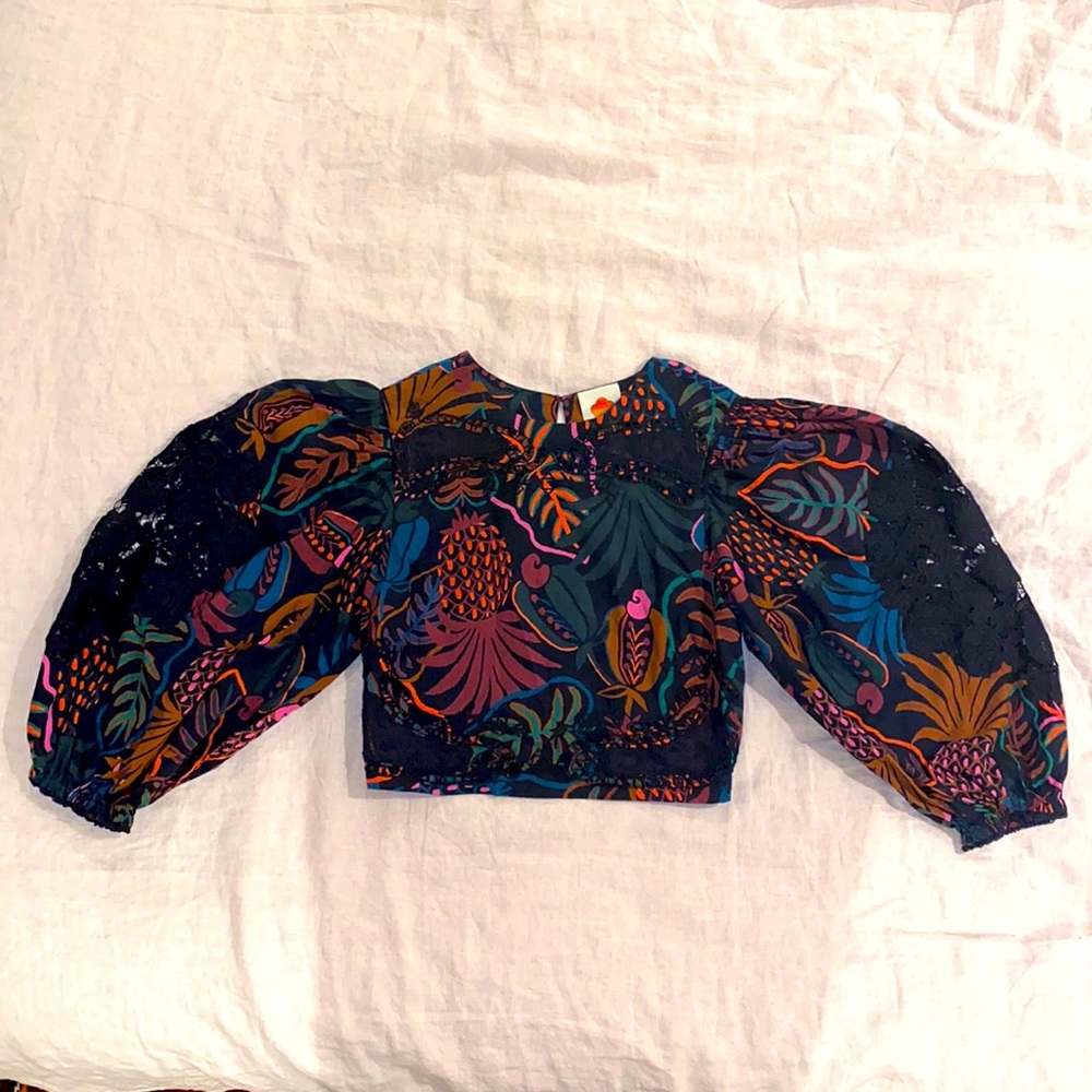 Farmrio puff sleeve crop blouse